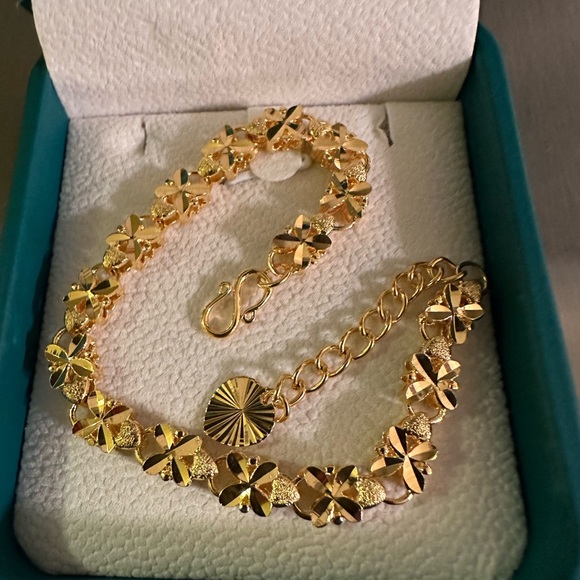 18K GOLD FILLED BRACELET - Picture 6 of 7